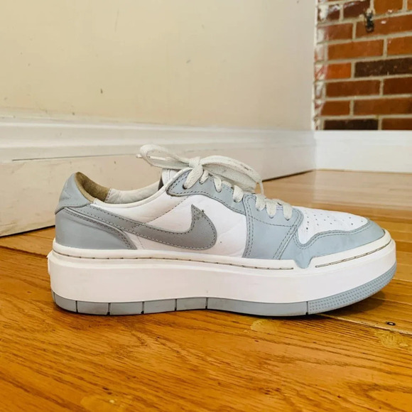 Air Jordan 1 Elevate Low Women's Size 8.5 White/Wolf Grey-White DH7004-100 - Picture 4 of 16
